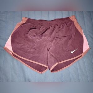 Nike Dri Fit Shorts Women’s Medium
